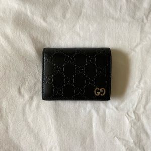 Gucci Logo Multi-Pocket Wallet